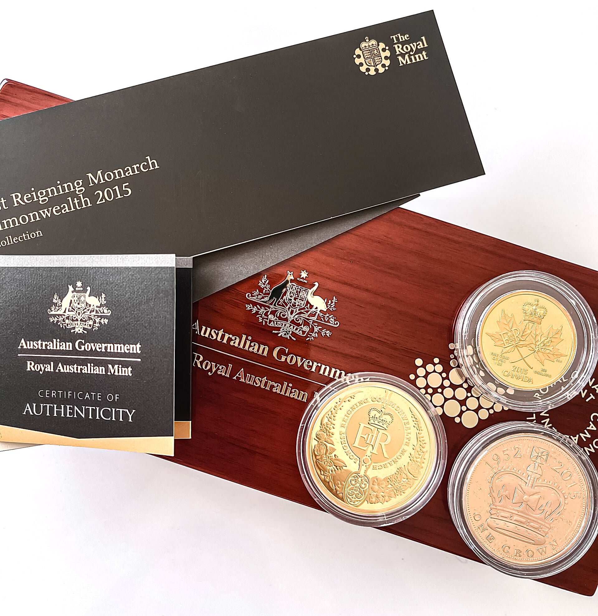 A Historic Reign – The 2015 Royal Gold Collection: Set of 3