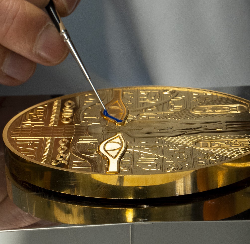 The Louvre Museum Gold Collectible Coin-The Scoin Shop